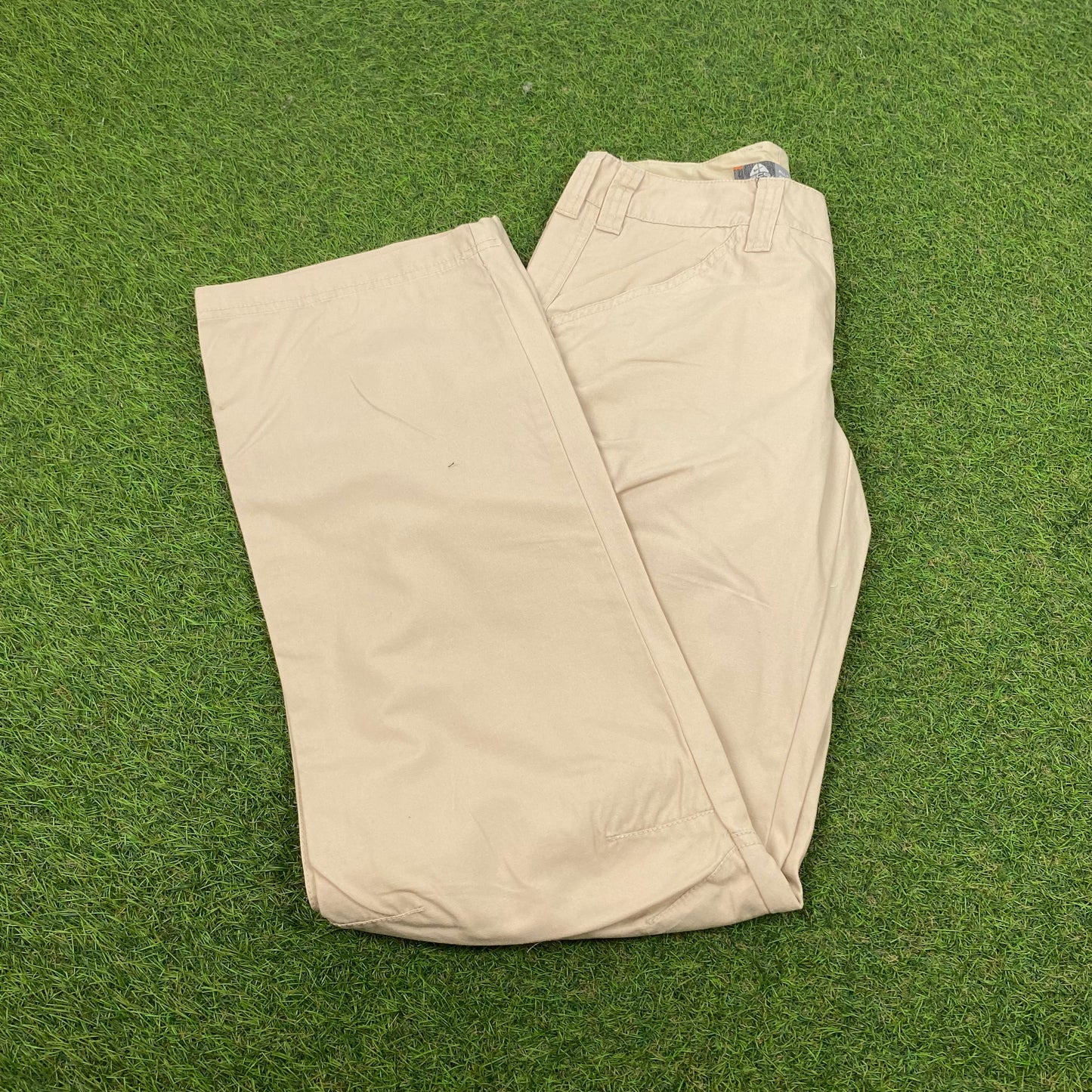 00s Nike ACG Cargo Trousers Joggers Light Brown XS