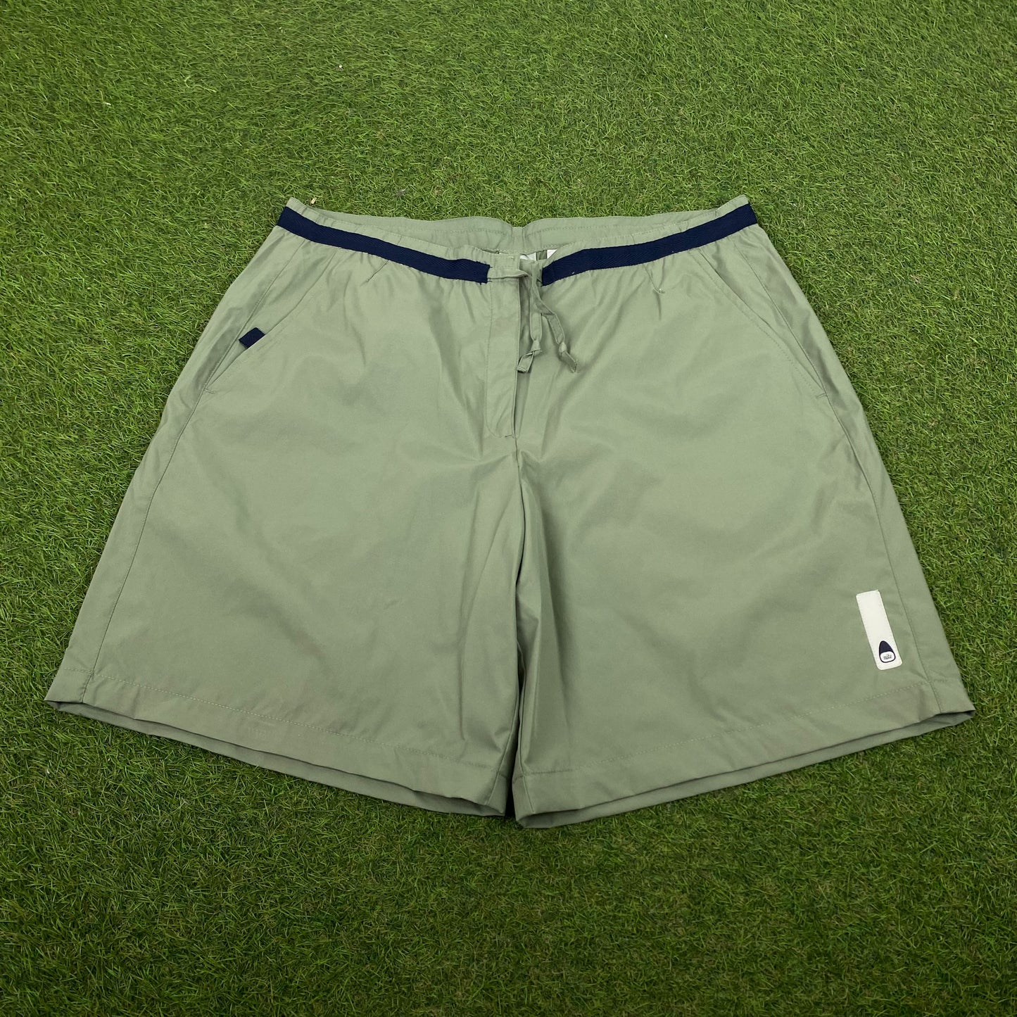 00s Nike Shorts Green Medium