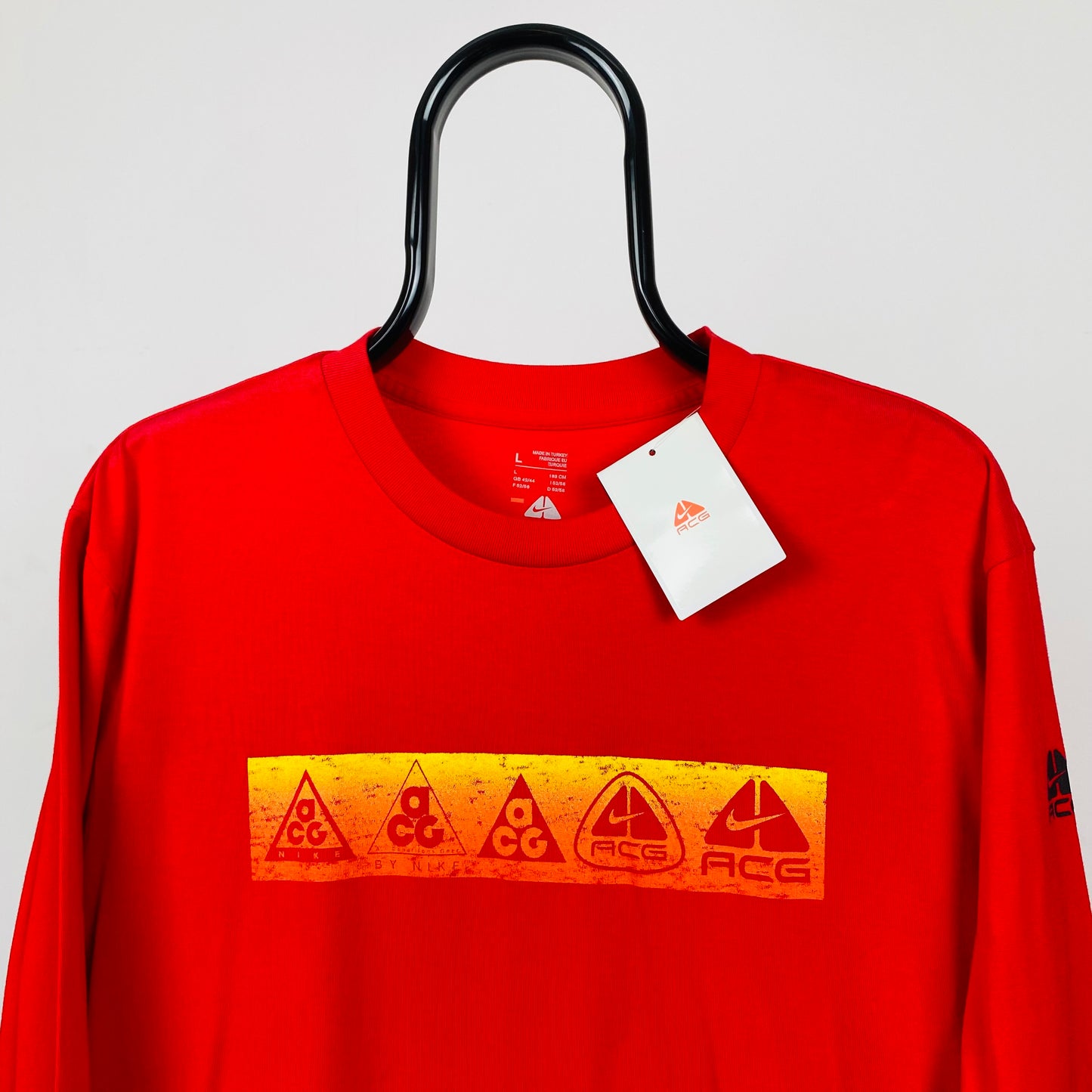 Vintage Nike ACG T-Shirt Red Medium