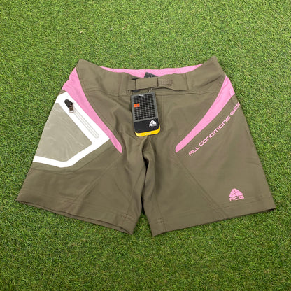 00s Nike ACG Waterproof Shorts Brown Large