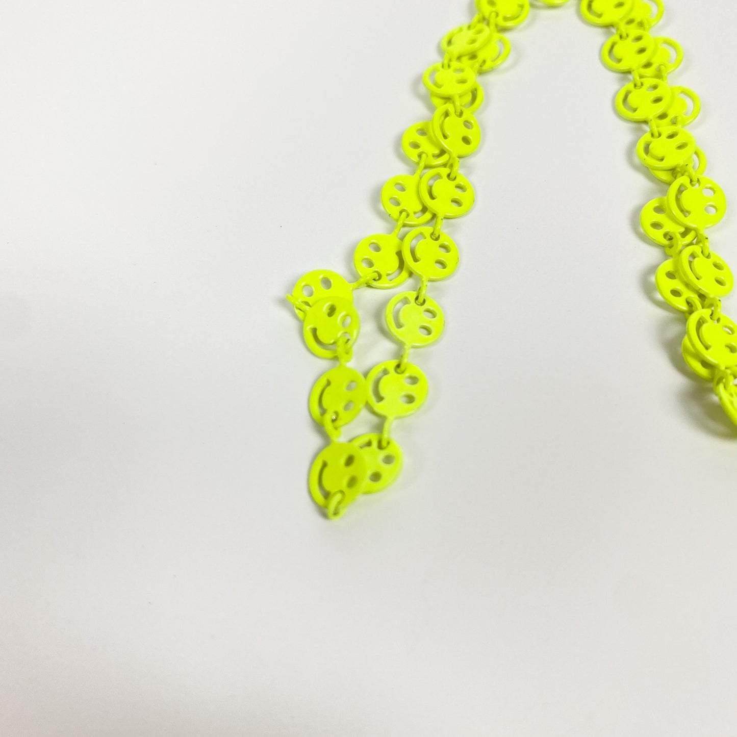 Vintage Retro Smiley Necklace Chain Yellow