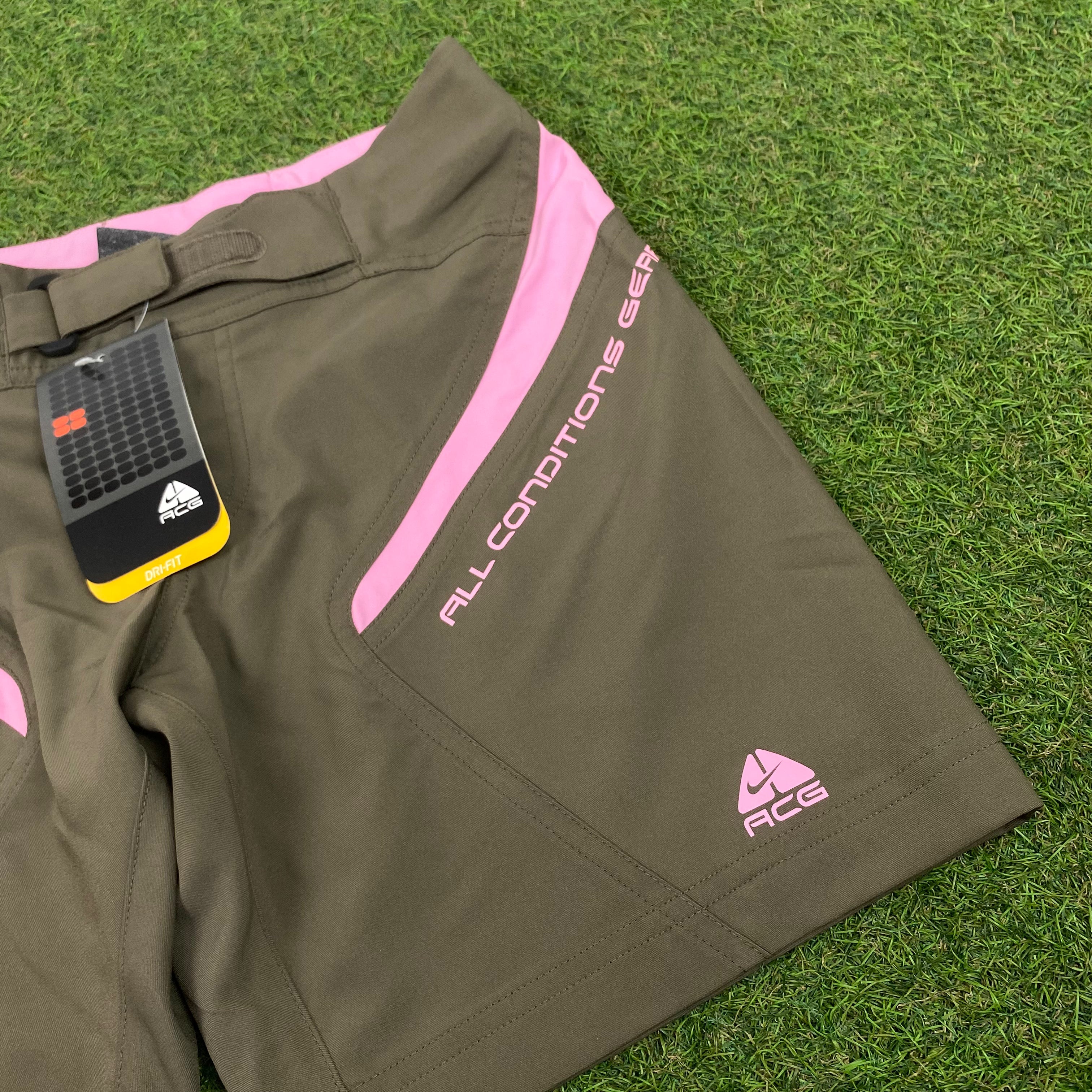 00s Nike ACG Waterproof Shorts Brown Large Clout Closet