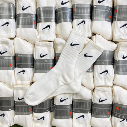 Vintage Nike Socks 3 Pack White UK4-9