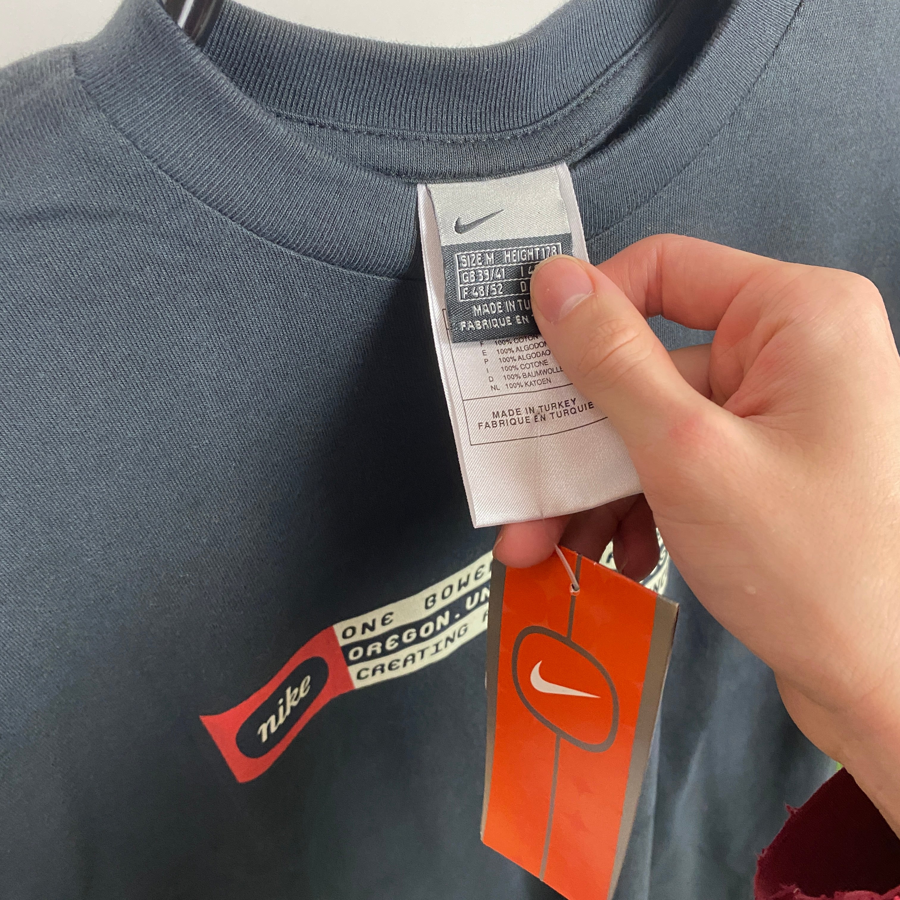 00s Nike T-Shirt Black Medium