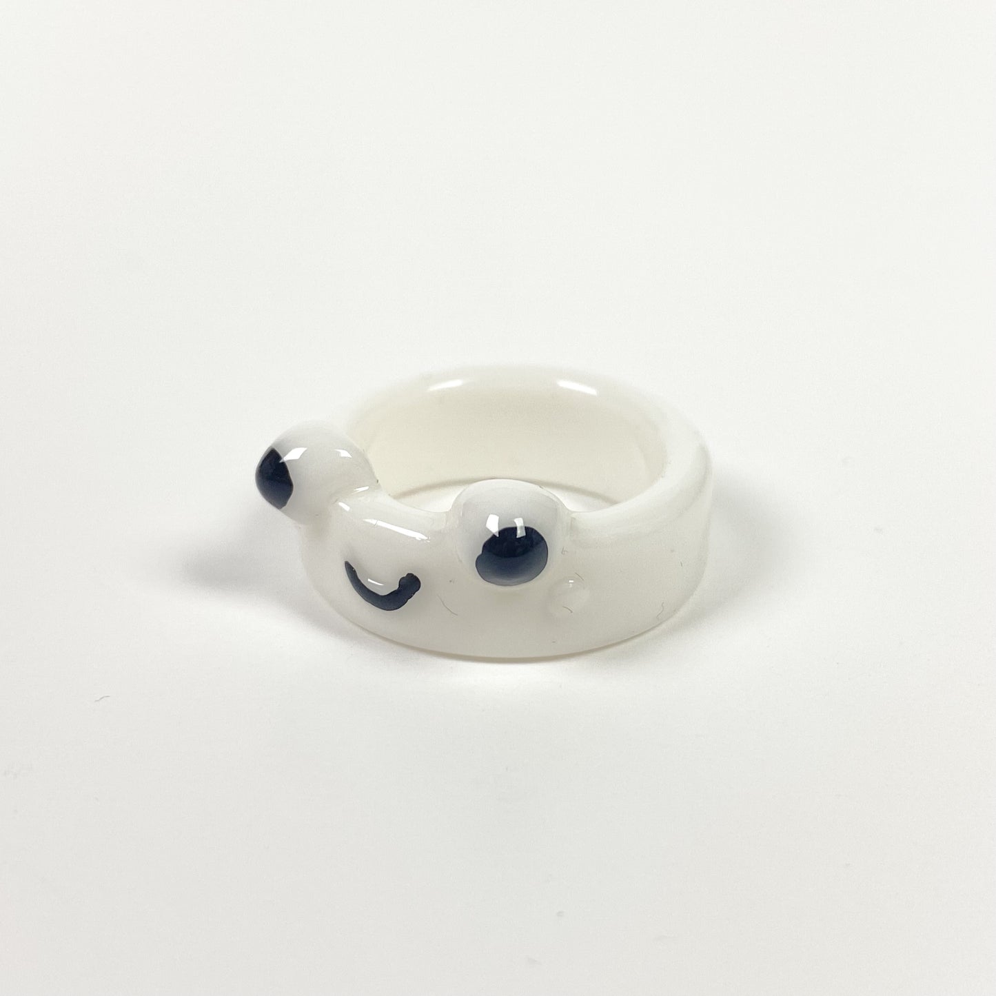 Retro Chunky Frog Ring White