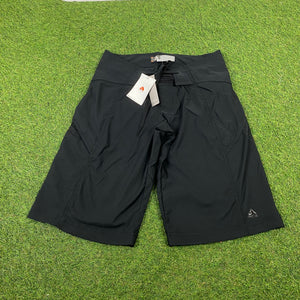 90s Nike ACG Cargo Shorts Black Medium