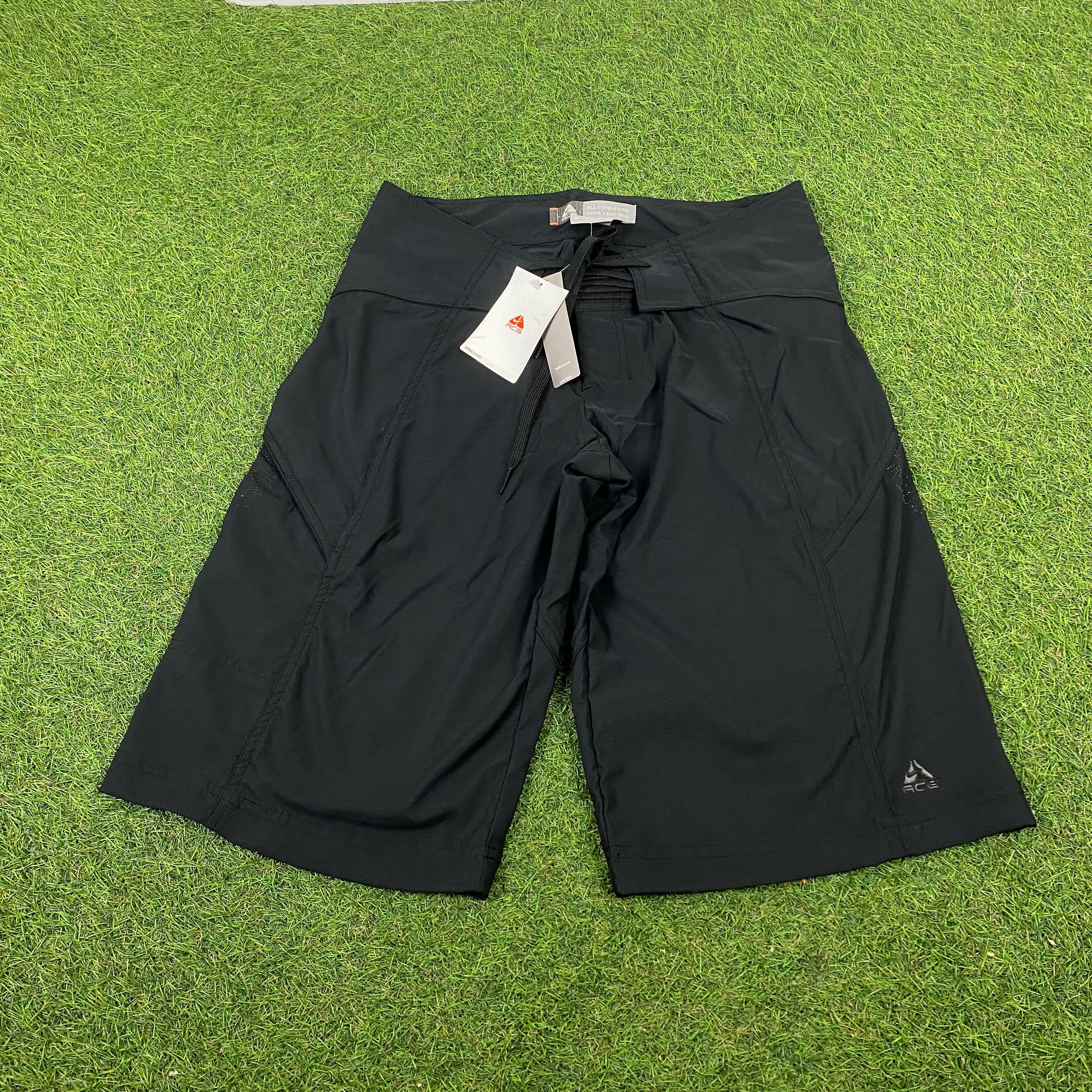 90s Nike ACG Cargo Shorts Black XL