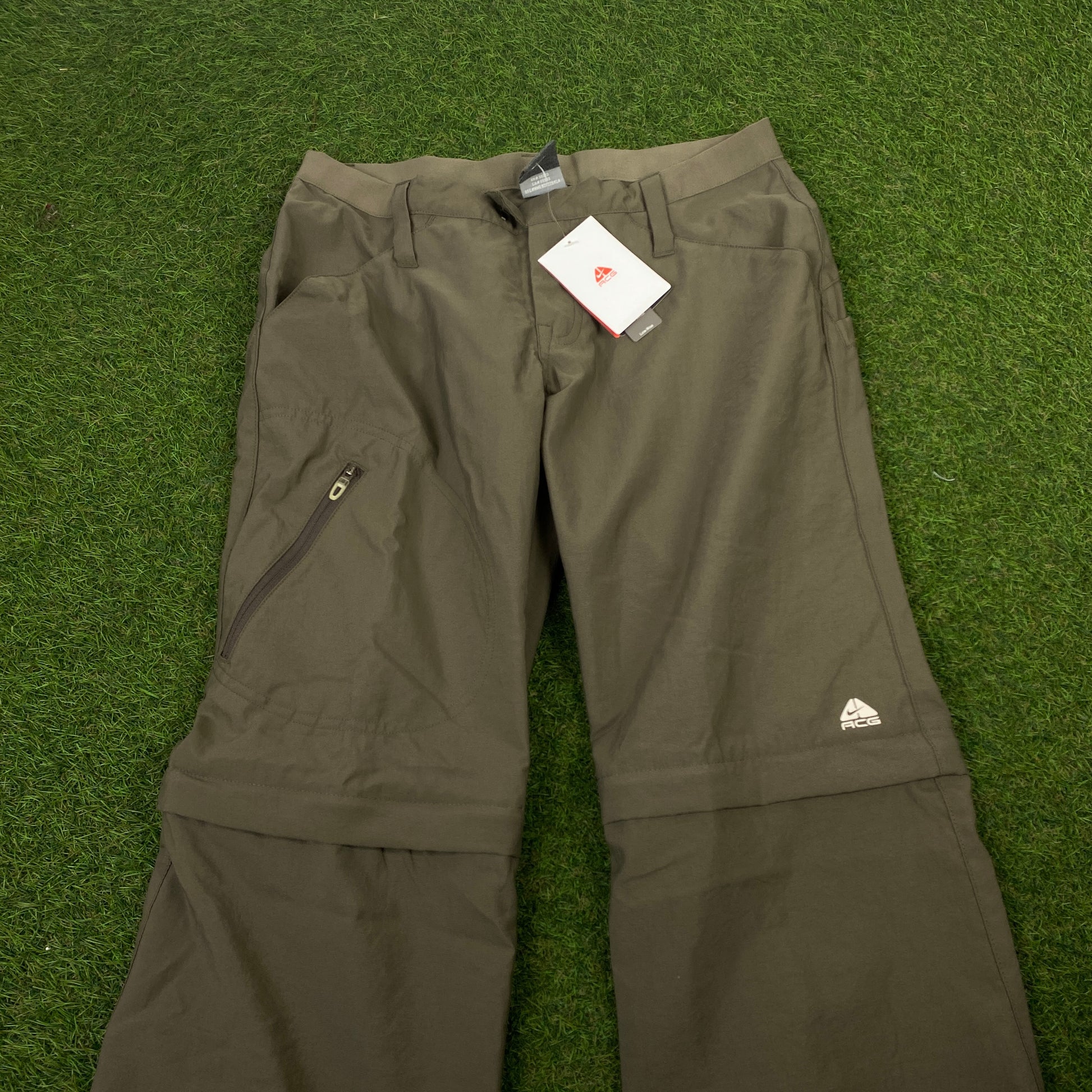00s Nike ACG Zip Off Cargo Trousers Joggers Brown Small