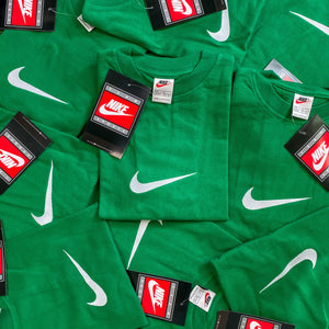 Vintage Nike Swoosh T-Shirt Green XS – Clout Closet