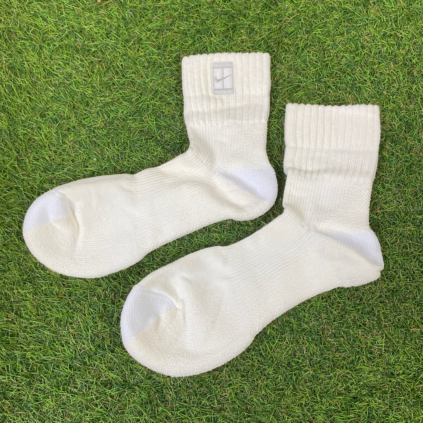 Vintage 90s Nike Court Socks White UK6-12