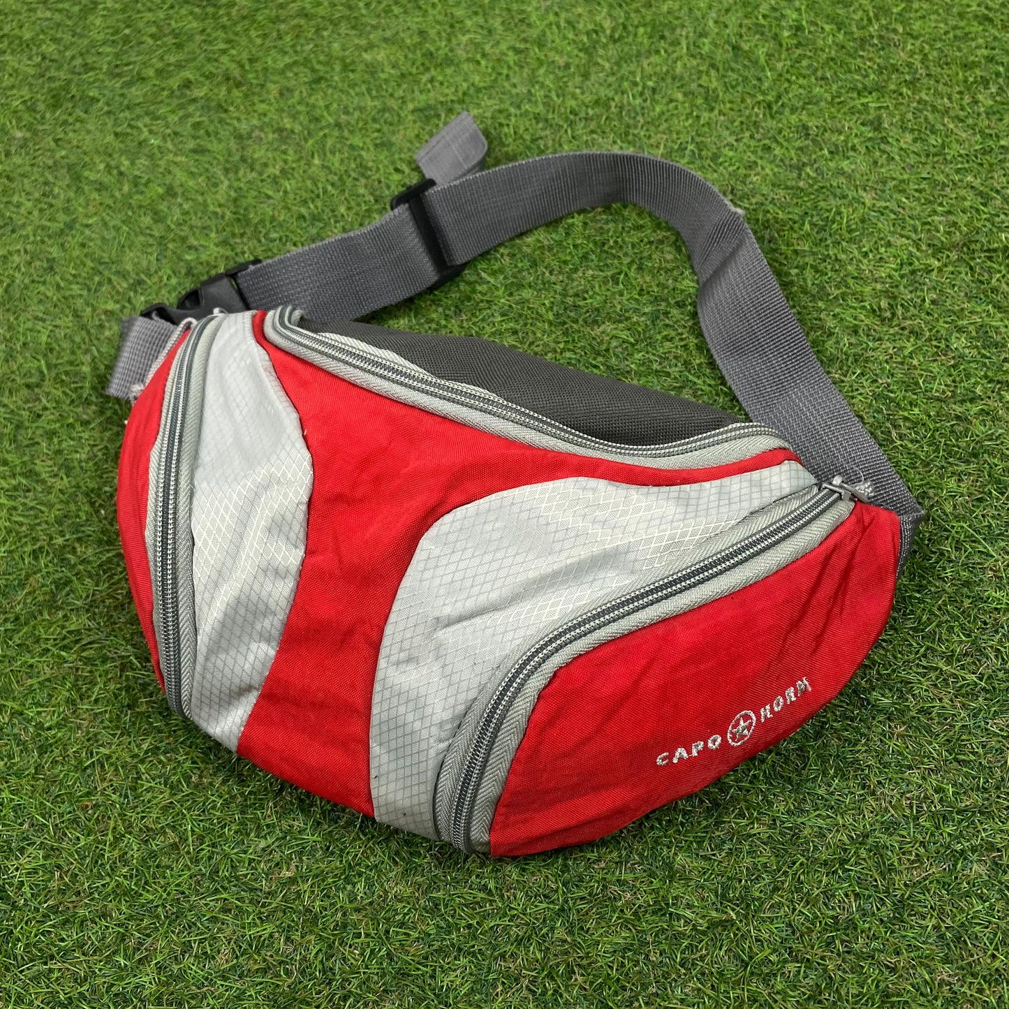 Retro 90s Utility Waist Bag Red