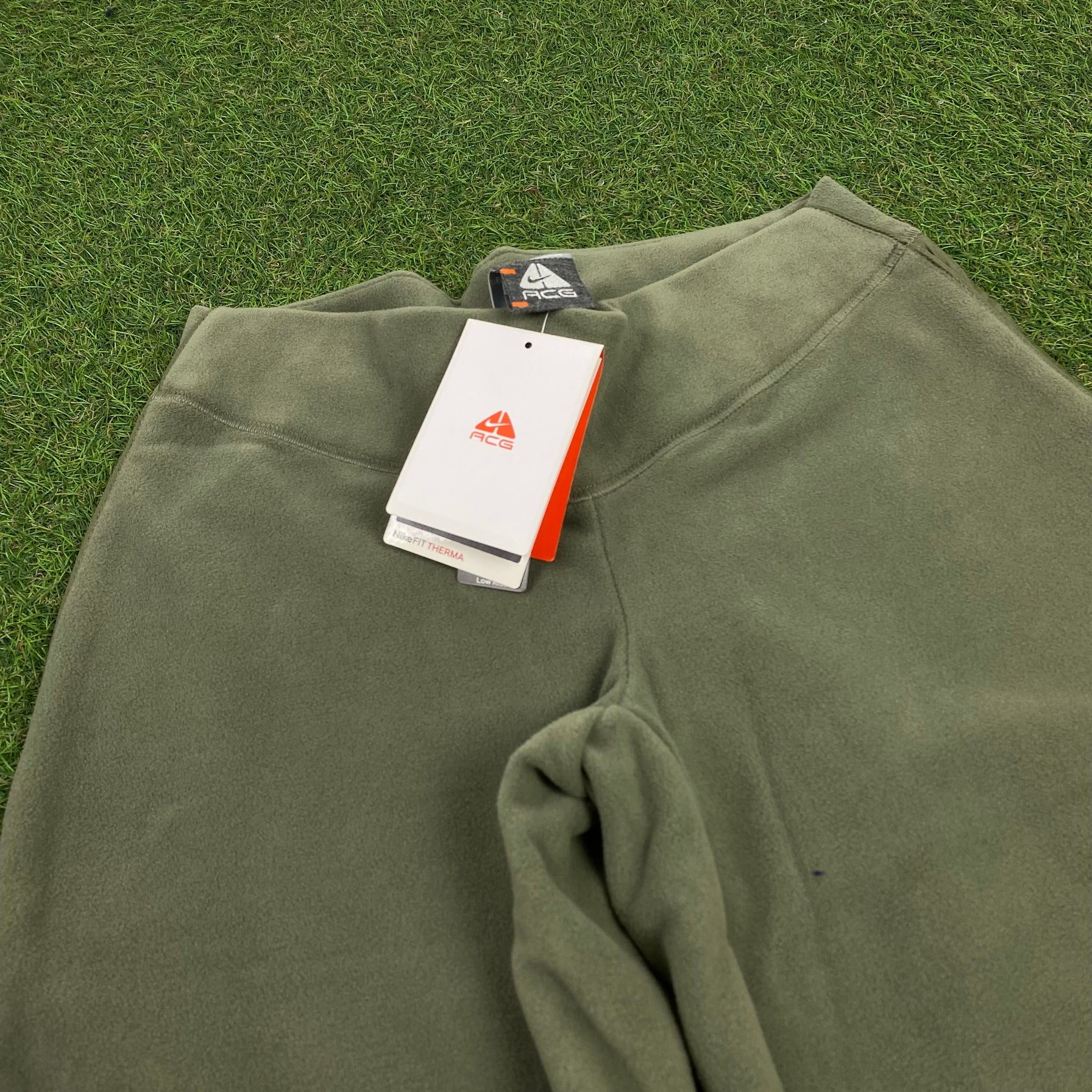 Vintage Nike ACG Fleece Joggers Green XS – Clout Closet