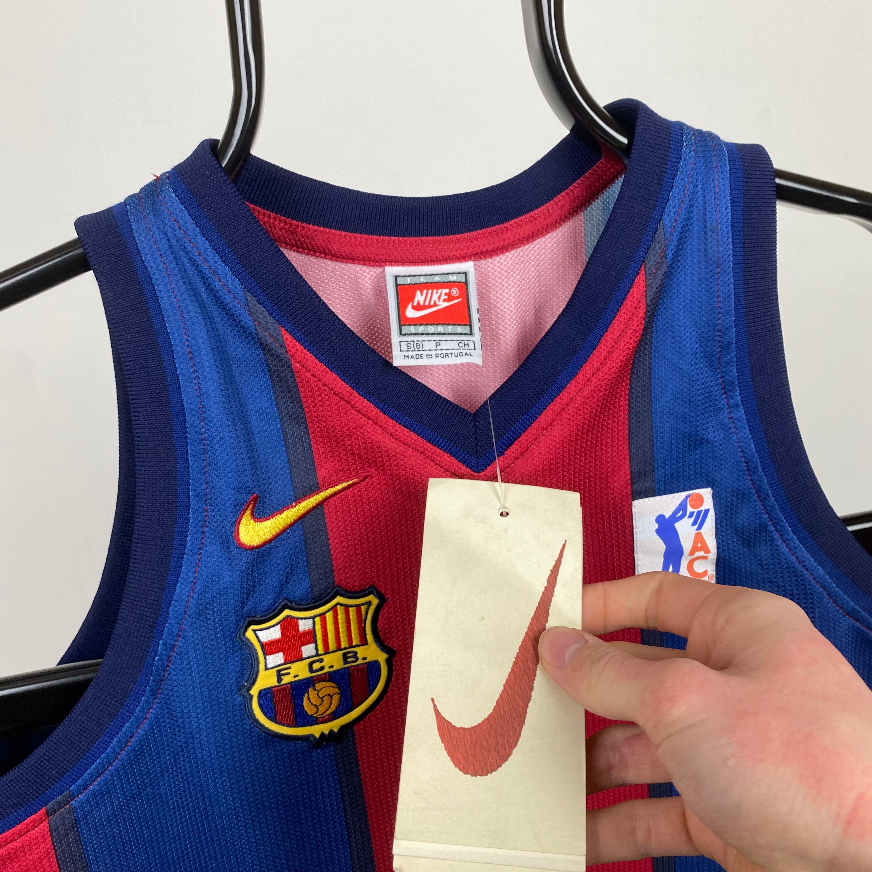 Barcelona lassa jersey sales